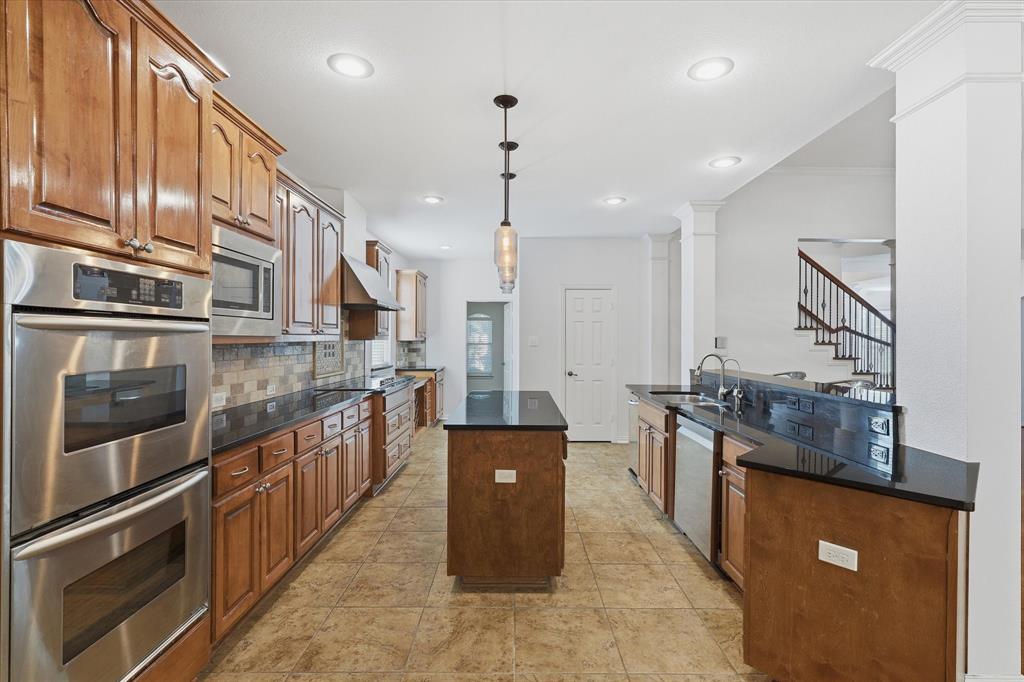 3908 Moonbeam Court, Plano, TX 75074