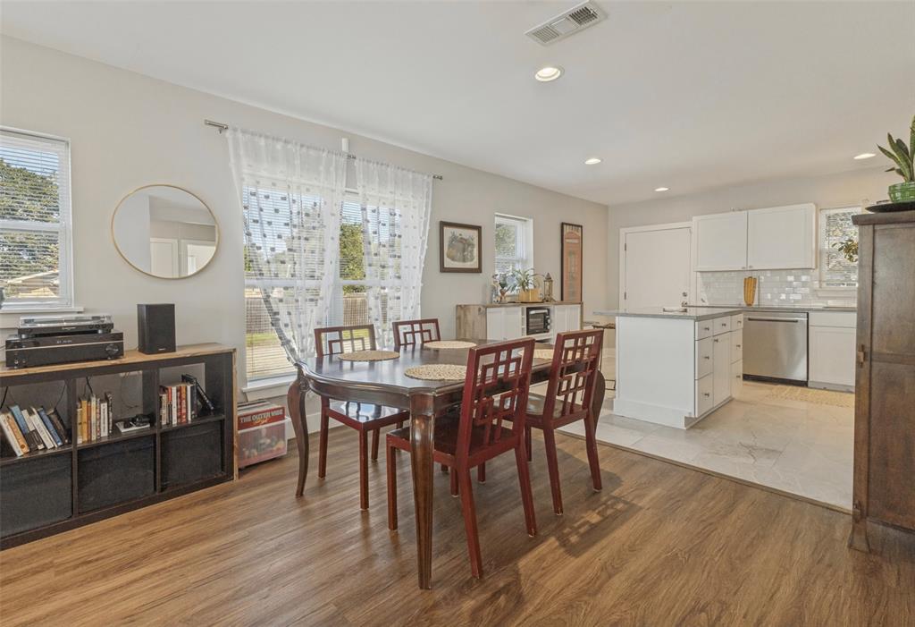 2002 Seevers Avenue, Dallas, TX 75216