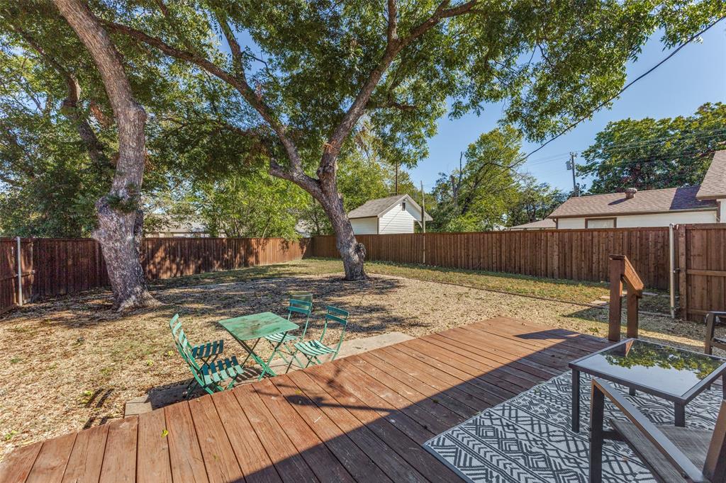 2002 Seevers Avenue, Dallas, TX 75216
