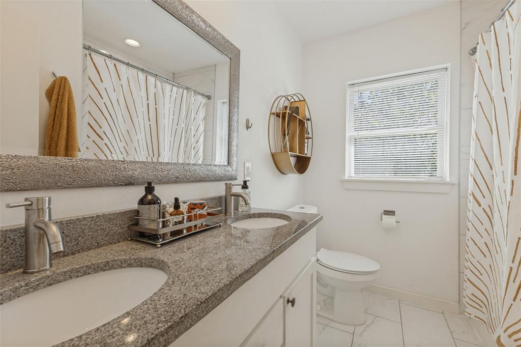 2002 Seevers Avenue, Dallas, TX 75216