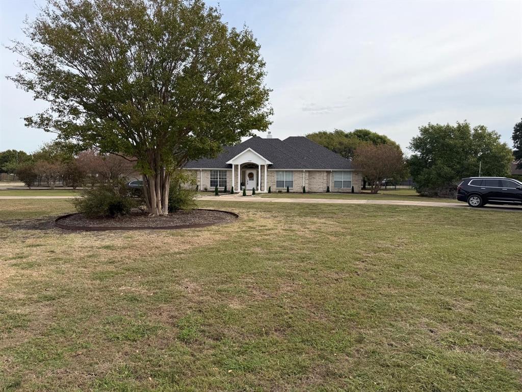 1165 E Oaklawn Drive, Talty, TX 75160