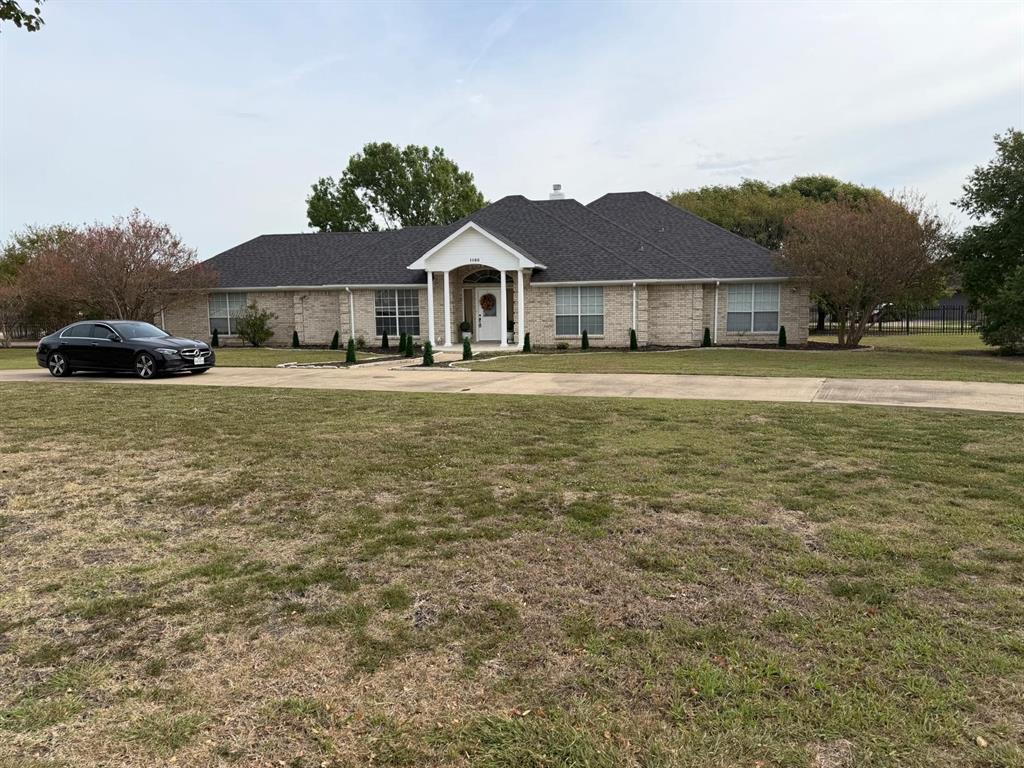 1165 E Oaklawn Drive, Talty, TX 75160