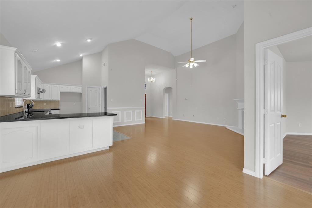 2716 Silver Hill Drive, Fort Worth, TX 76131