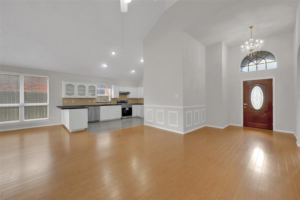 2716 Silver Hill Drive, Fort Worth, TX 76131