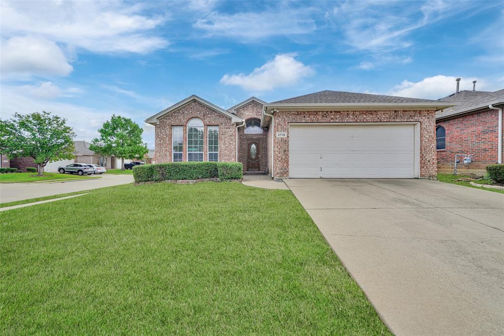 2716 Silver Hill Drive, Fort Worth, TX 76131