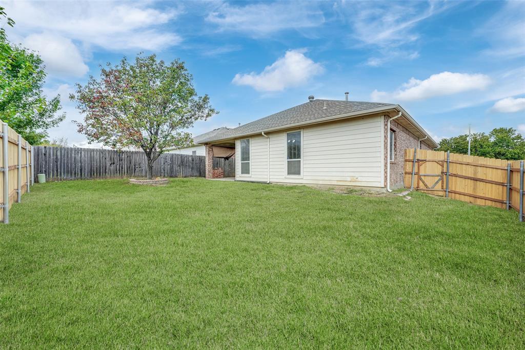 2716 Silver Hill Drive, Fort Worth, TX 76131