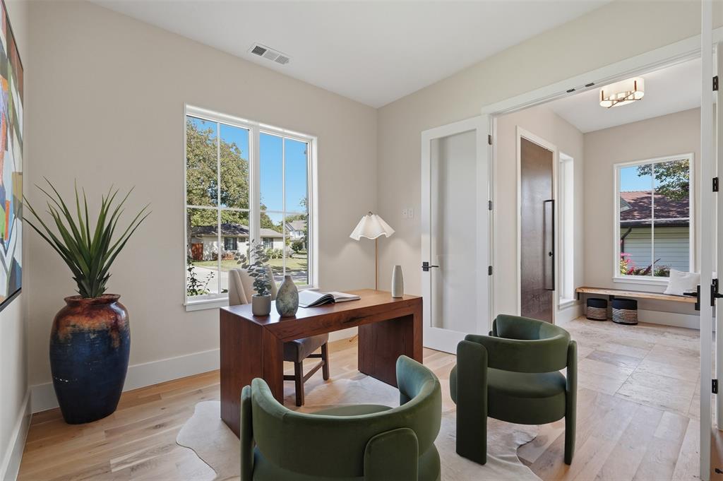 9007 Leaside Drive, Dallas, TX 75238