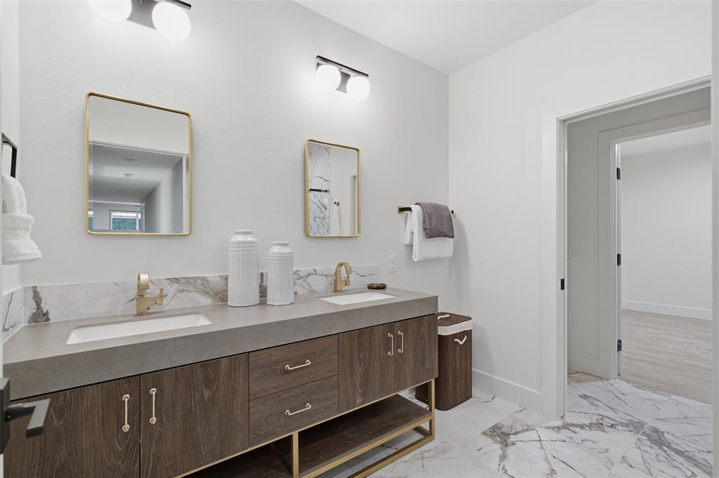 9007 Leaside Drive, Dallas, TX 75238