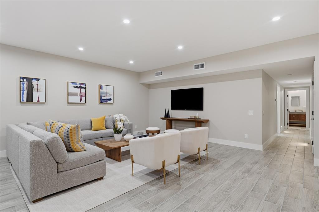 9007 Leaside Drive, Dallas, TX 75238