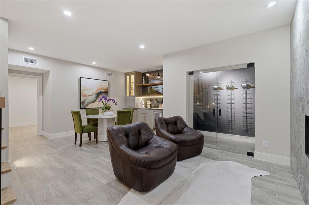 9007 Leaside Drive, Dallas, TX 75238