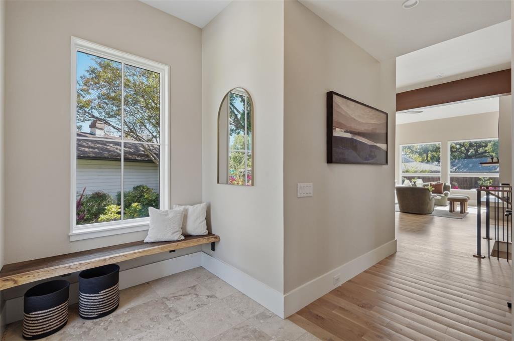 9007 Leaside Drive, Dallas, TX 75238