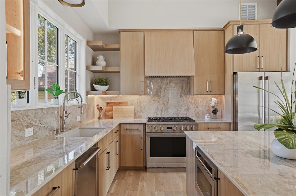 9007 Leaside Drive, Dallas, TX 75238
