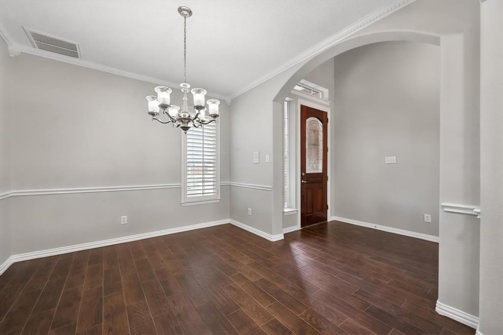 1102 Tanglewood Drive, Mansfield, TX 76063