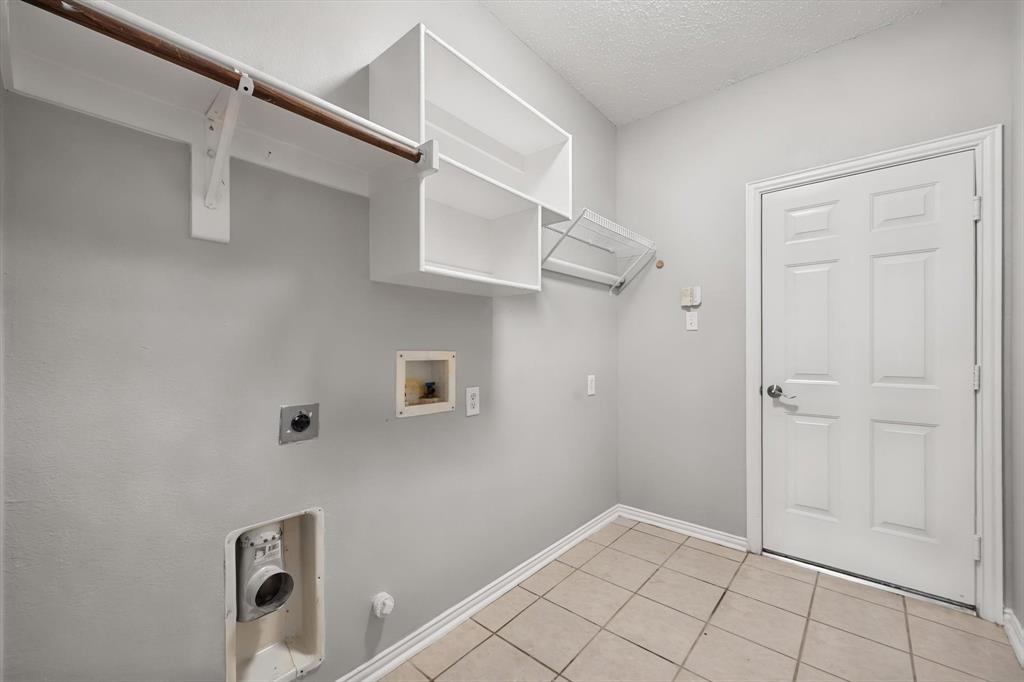 1102 Tanglewood Drive, Mansfield, TX 76063
