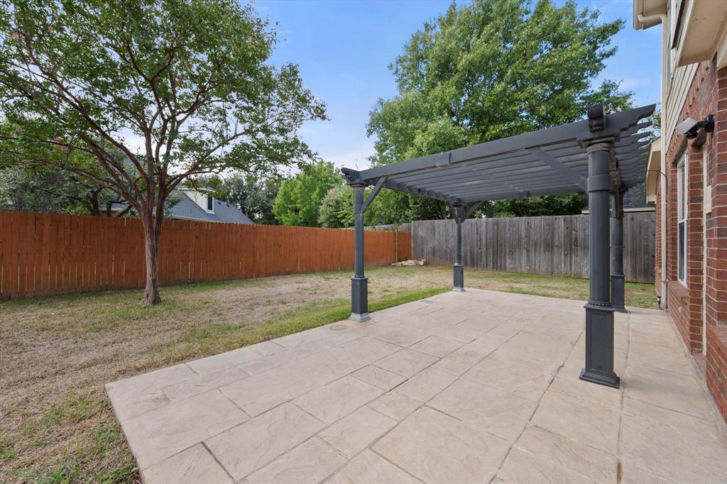 1102 Tanglewood Drive, Mansfield, TX 76063