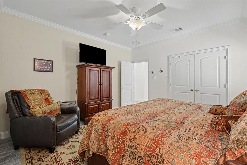 116 E 8th Street, Irving, TX 75060