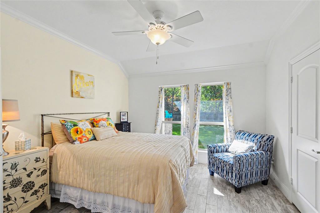 116 E 8th Street, Irving, TX 75060