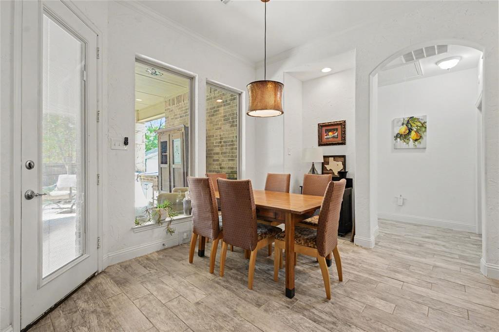 116 E 8th Street, Irving, TX 75060 116 E 8th Street, Irving, TX 75060