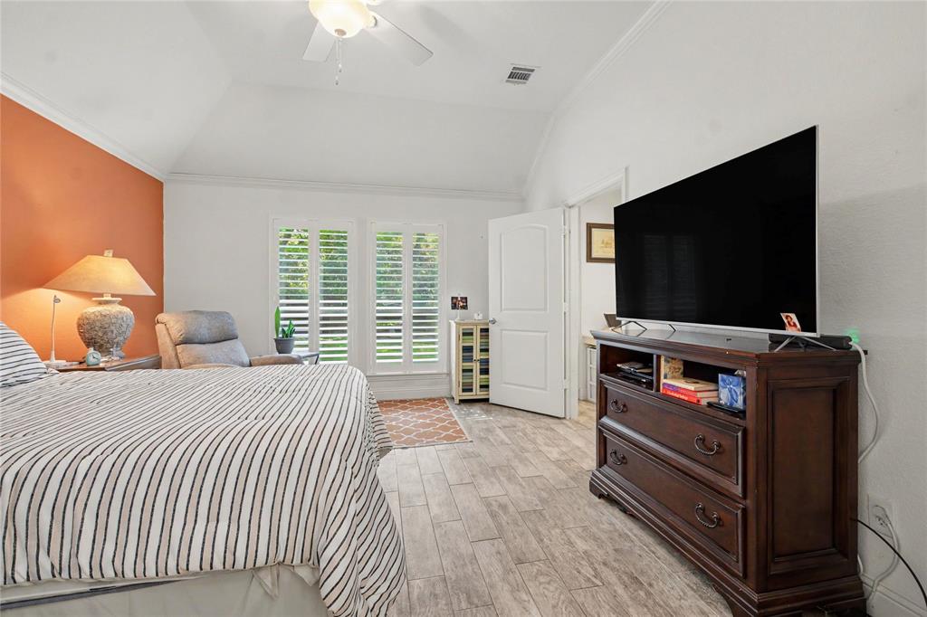 116 E 8th Street, Irving, TX 75060