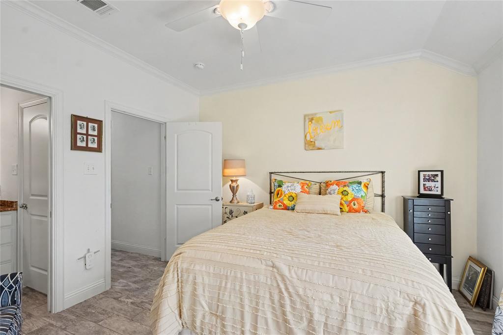 116 E 8th Street, Irving, TX 75060