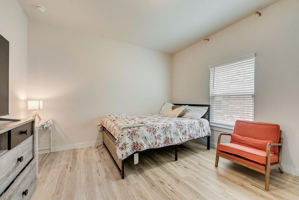 801 Vineyard Way, Forney, TX 75126