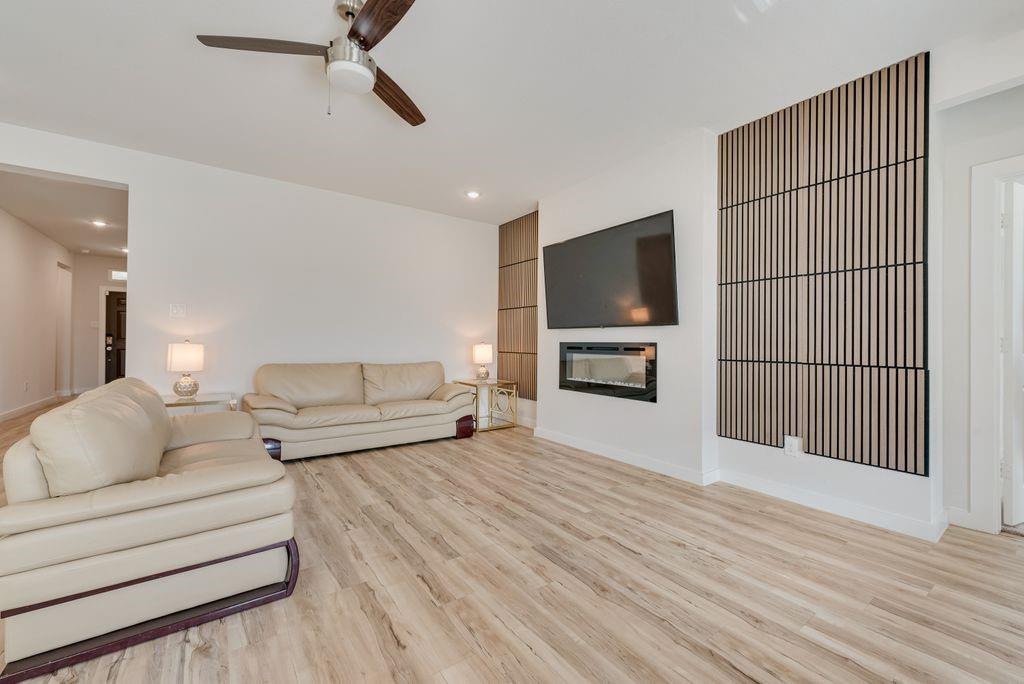 801 Vineyard Way, Forney, TX 75126 801 Vineyard Way, Forney, TX 75126