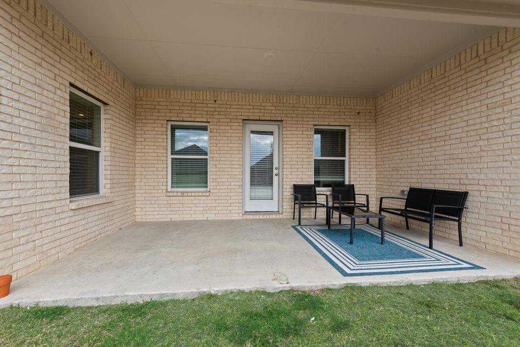 801 Vineyard Way, Forney, TX 75126