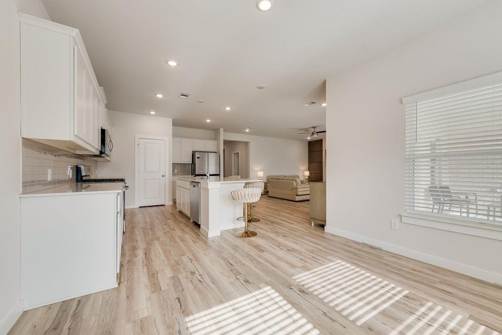801 Vineyard Way, Forney, TX 75126