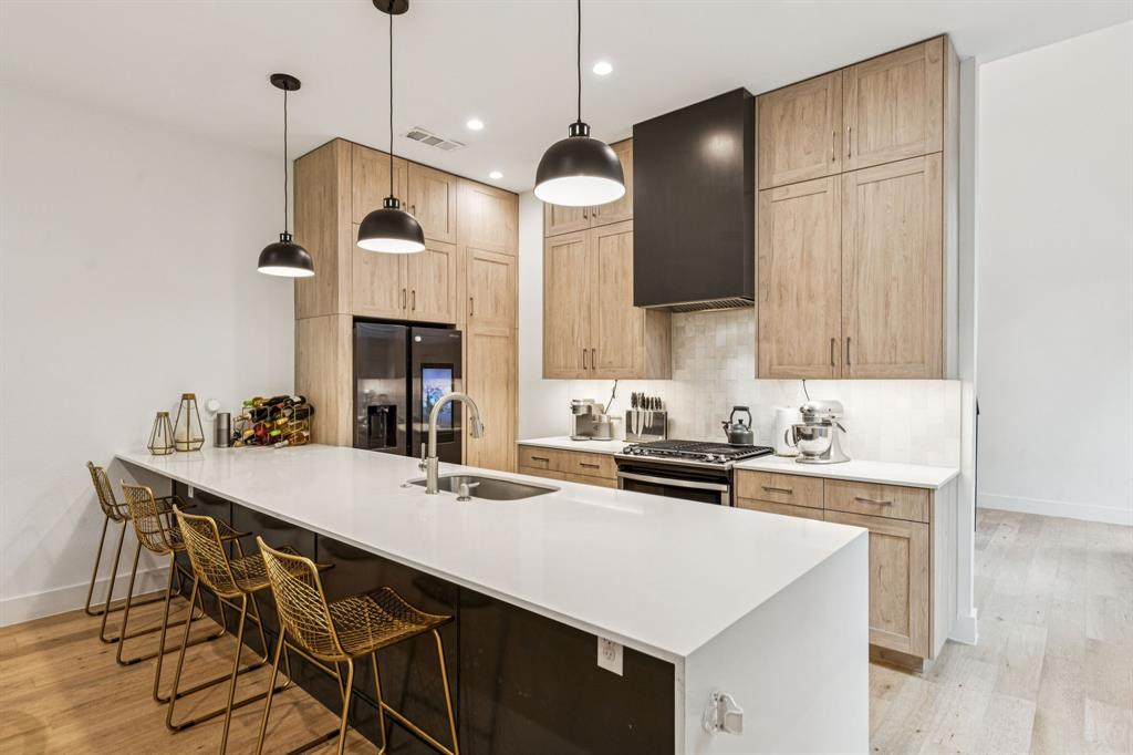 1214 Haines Avenue, Dallas, TX 75208