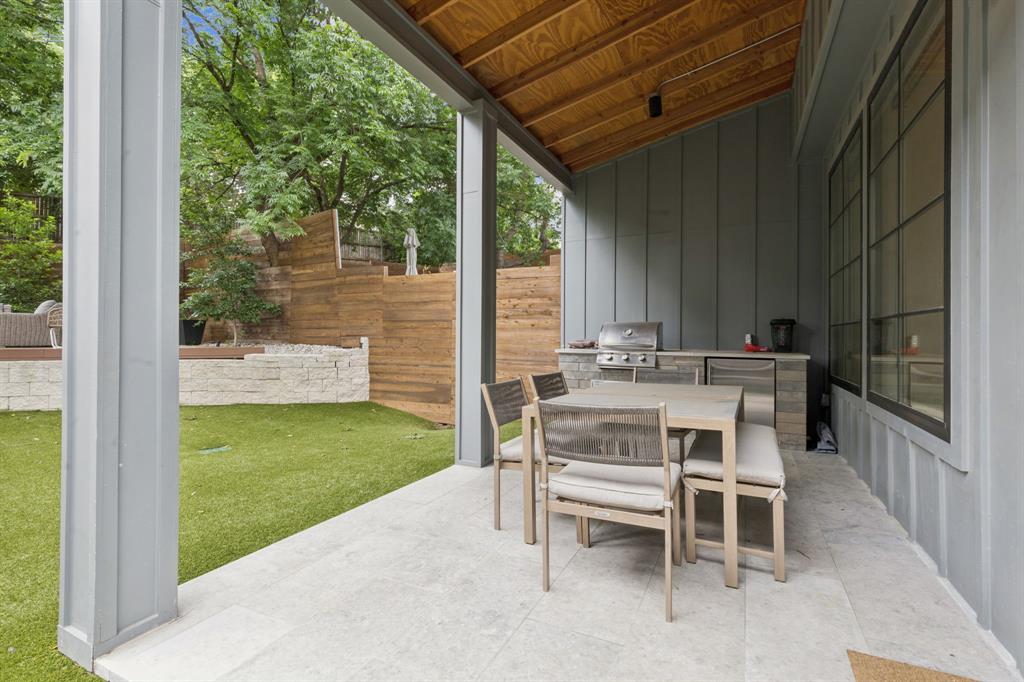1214 Haines Avenue, Dallas, TX 75208