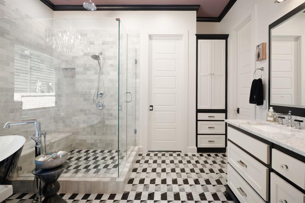 9319 E Lake Highlands Drive, Dallas, TX 75218
