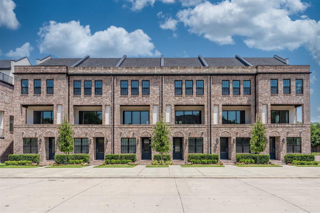 The Brownstones at East Quarter building rendering.