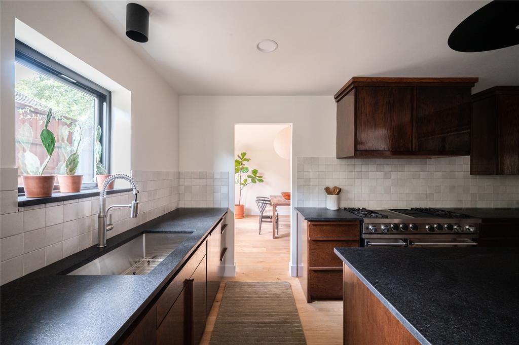 7111 Claybrook Drive, Dallas, TX 75231