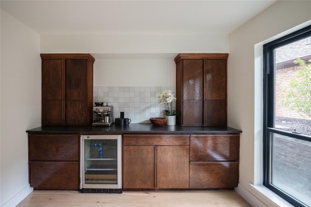 7111 Claybrook Drive, Dallas, TX 75231