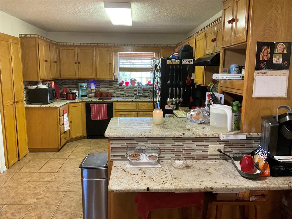 101 EdgeForest Drive, Elm Mott, TX 76640 101 EdgeForest Drive, Elm Mott, TX 76640
