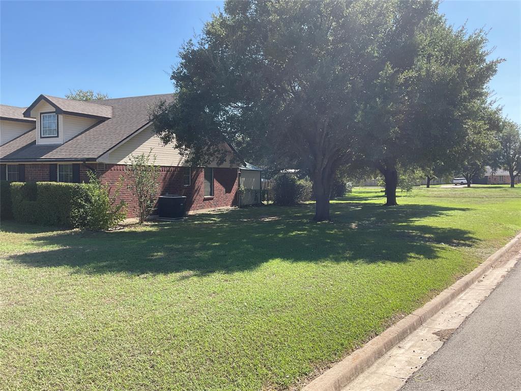 101 EdgeForest Drive, Elm Mott, TX 76640 101 EdgeForest Drive, Elm Mott, TX 76640