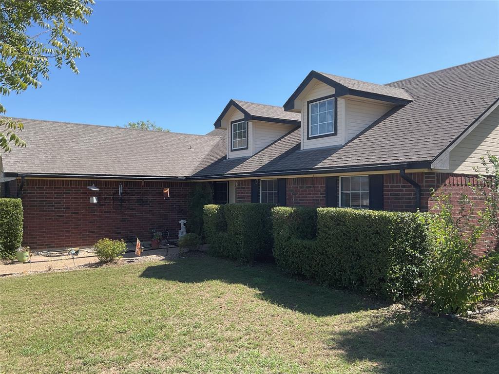 101 EdgeForest Drive, Elm Mott, TX 76640