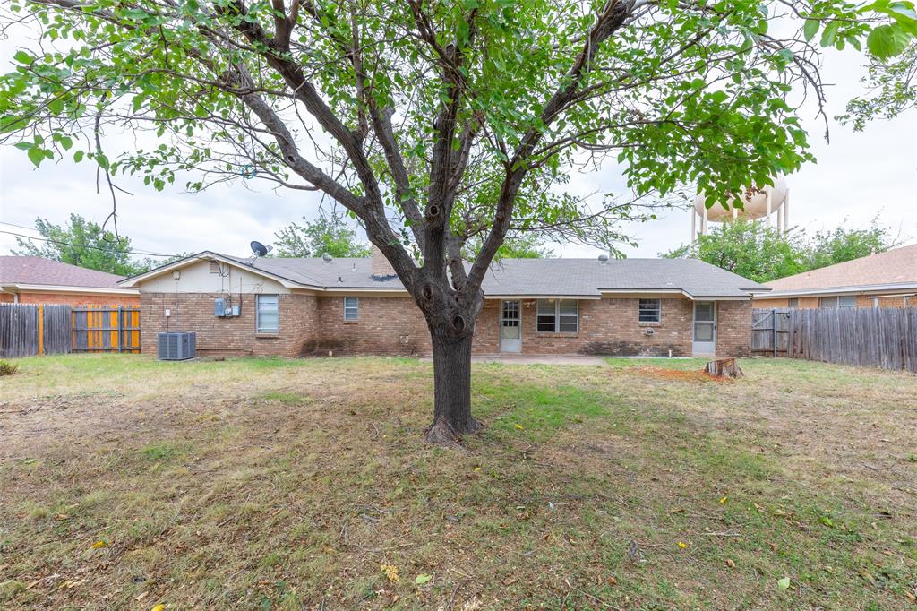 2966 Arrowhead Drive, Abilene, TX 79606