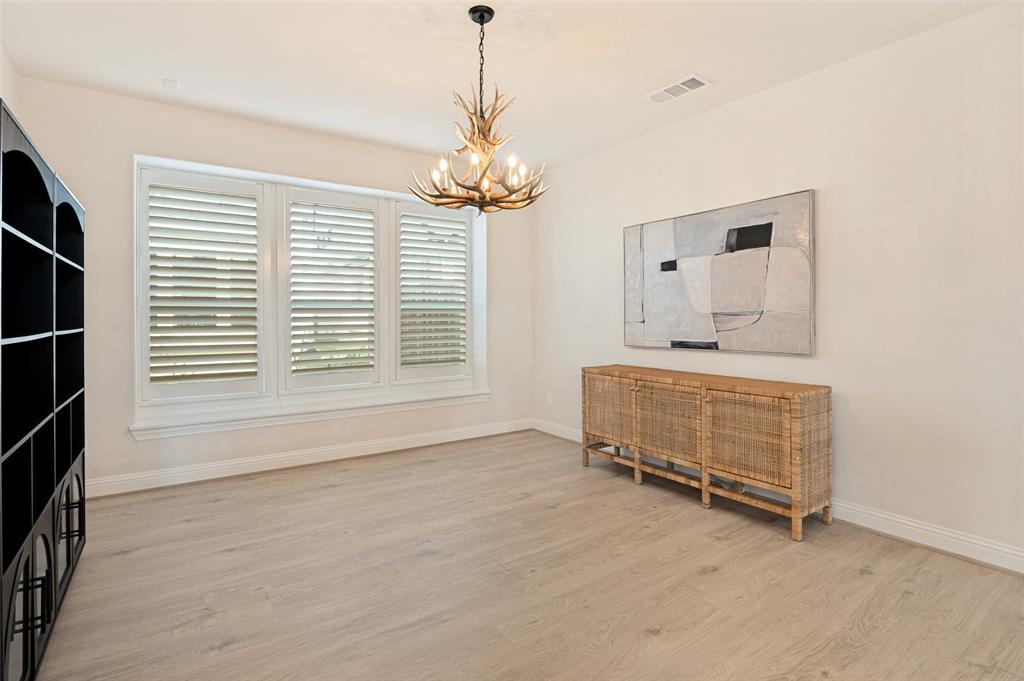 2411 Perdue Avenue, Irving, TX 75062