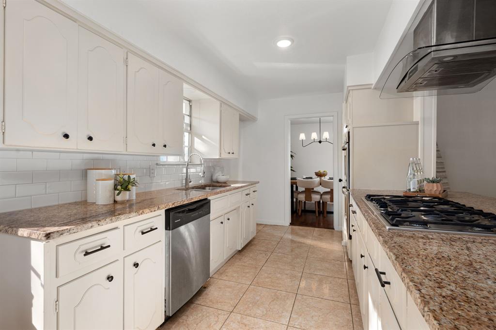1204 Janwood Drive, Plano, TX 75075 1204 Janwood Drive, Plano, TX 75075