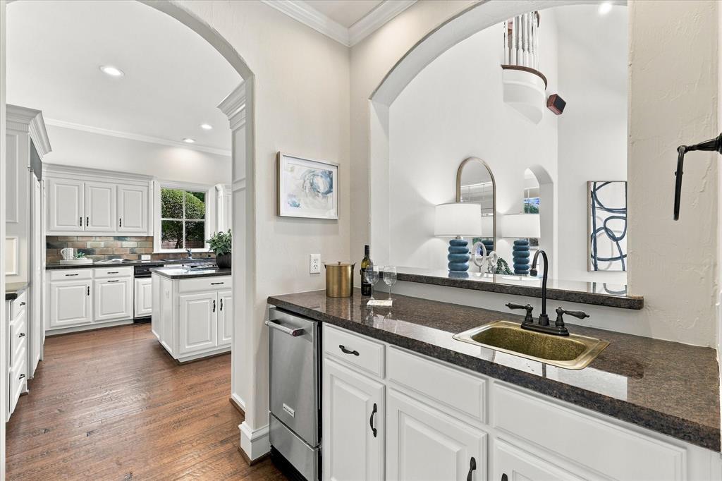2104 Sutton Place, Plano, TX 75093