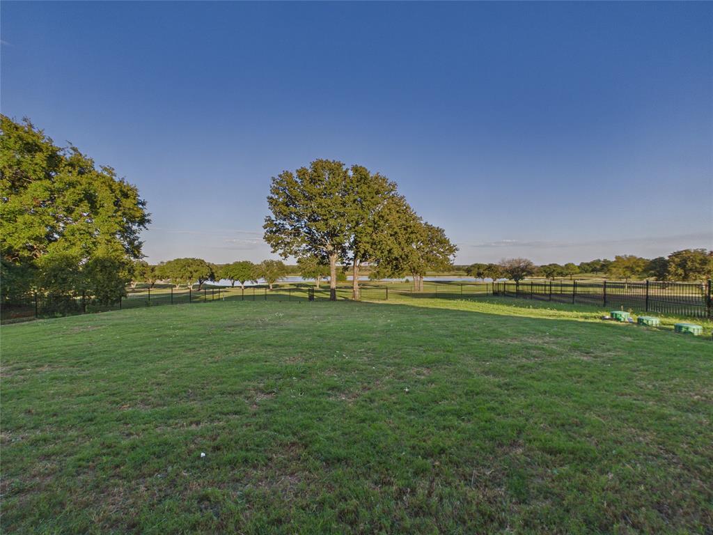 15283 County Road 4052, Kemp, TX 75143
