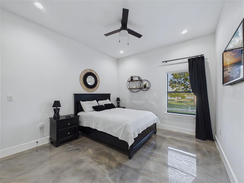 15283 County Road 4052, Kemp, TX 75143