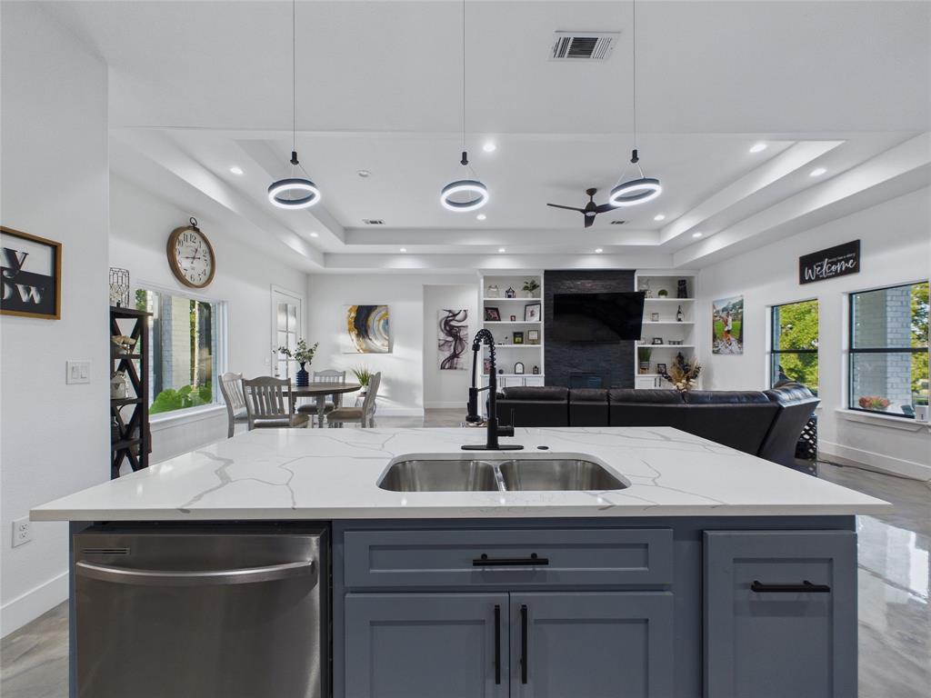 15283 County Road 4052, Kemp, TX 75143
