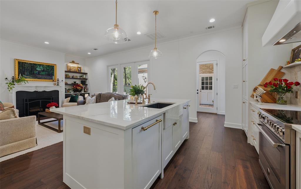 1225 Kelpie Court, Fort Worth, TX 76111