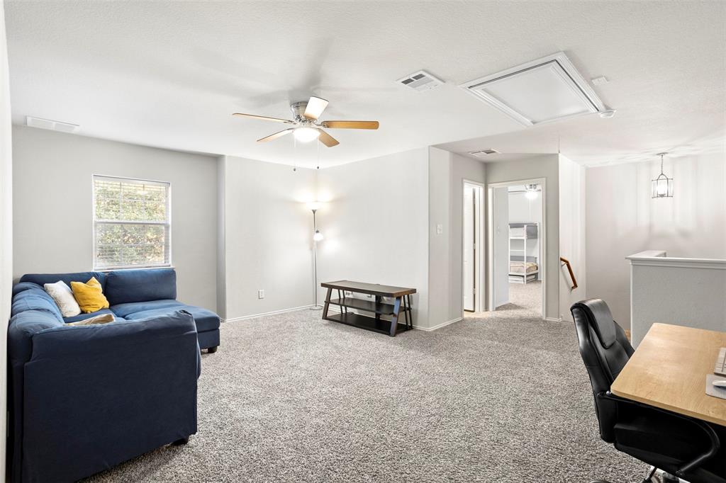 2707 Juniper Drive, Glenn Heights, TX 75154