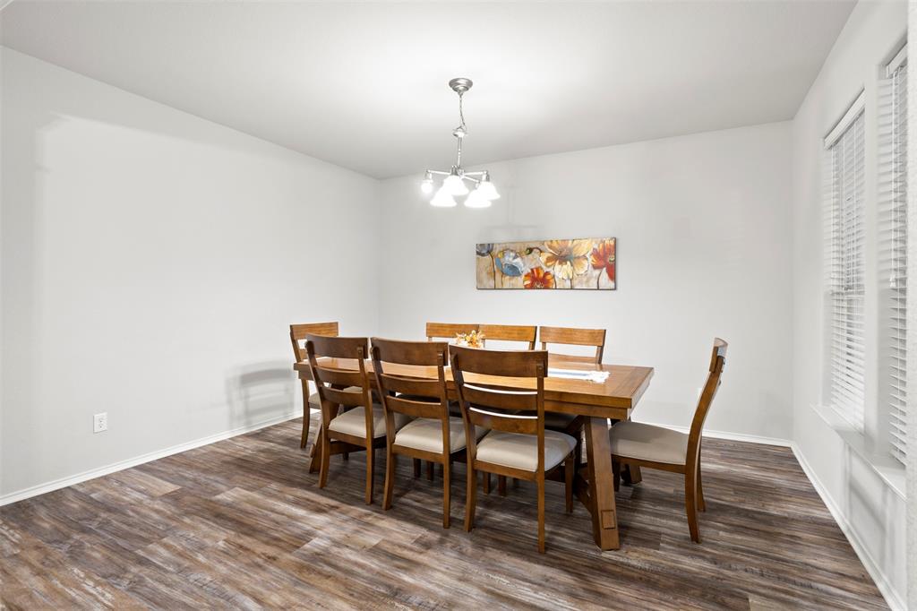 2707 Juniper Drive, Glenn Heights, TX 75154