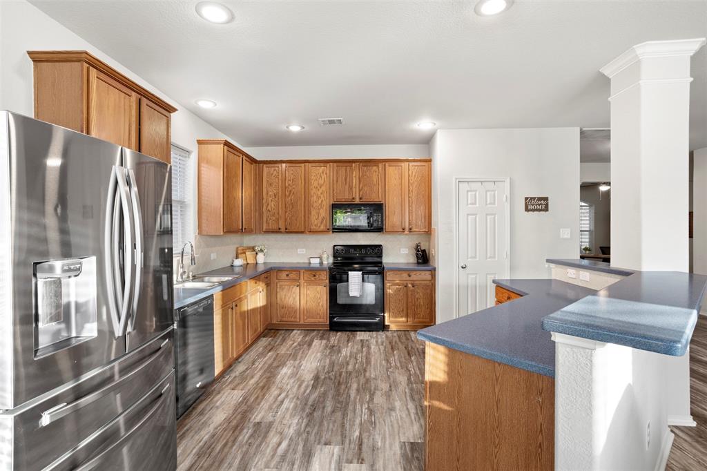 2707 Juniper Drive, Glenn Heights, TX 75154