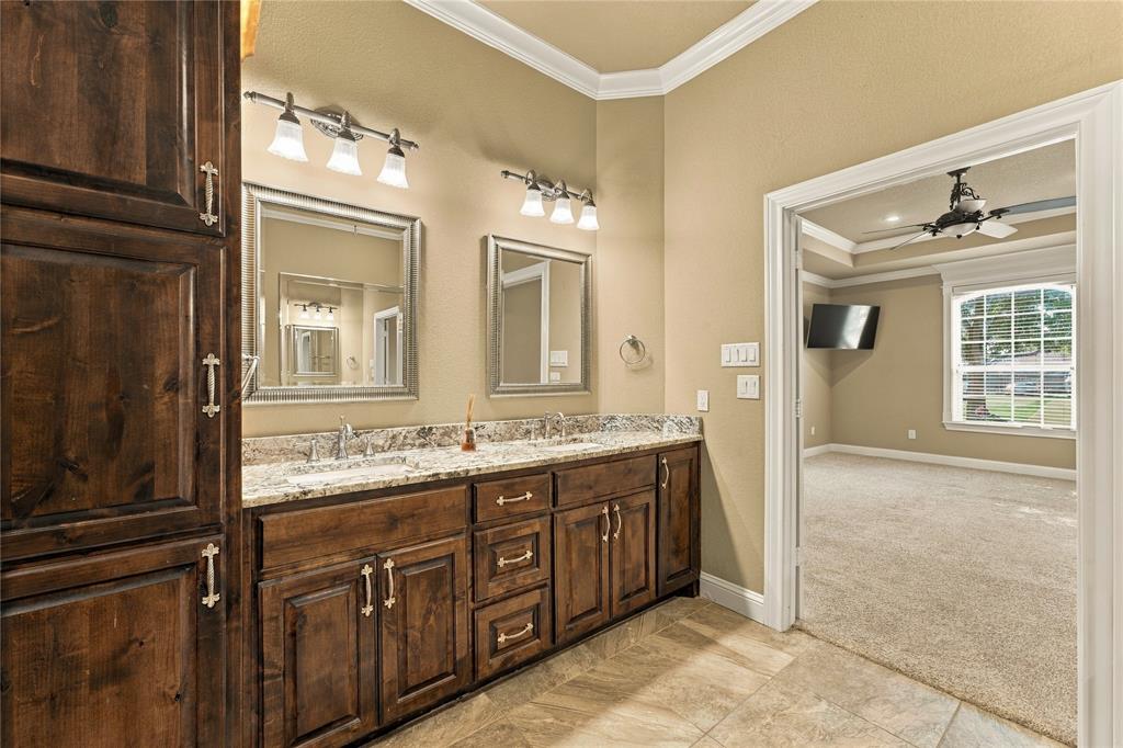 545 Hunton Lane, Robinson, TX 76706