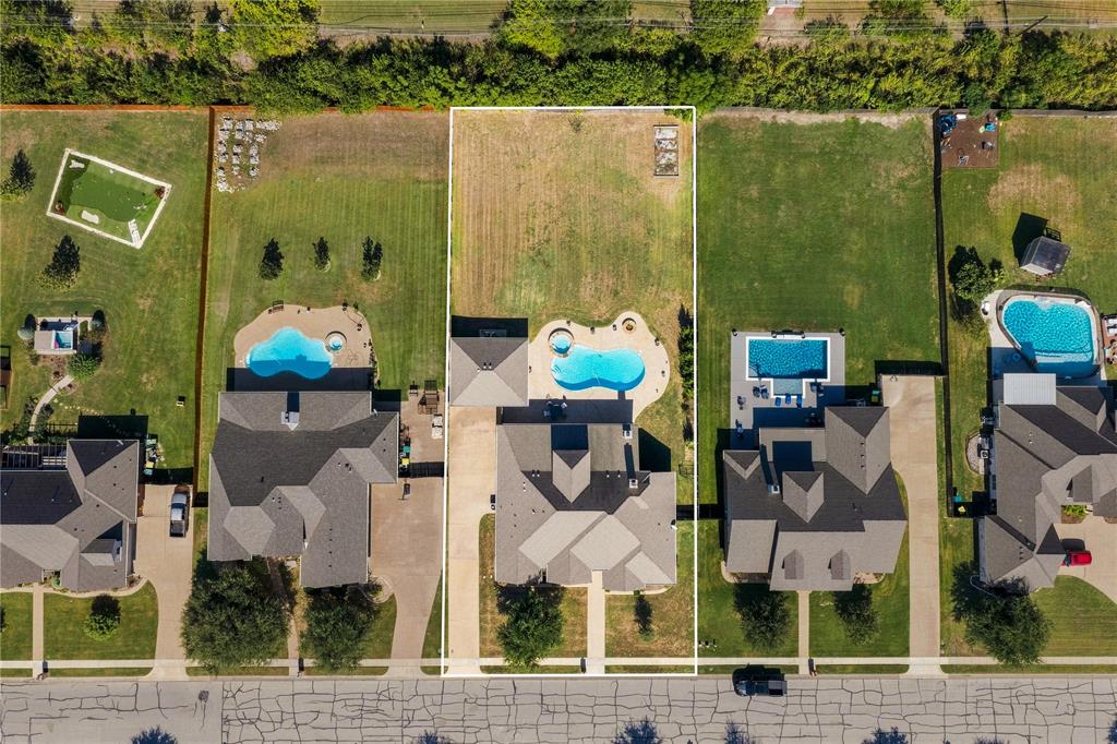 545 Hunton Lane, Robinson, TX 76706